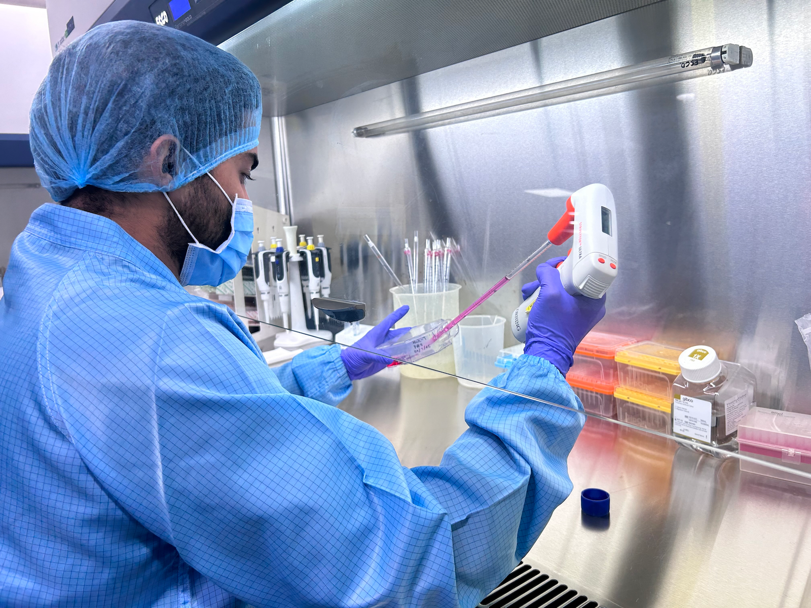Alt text: PopVax RNA Foundry laboratory
