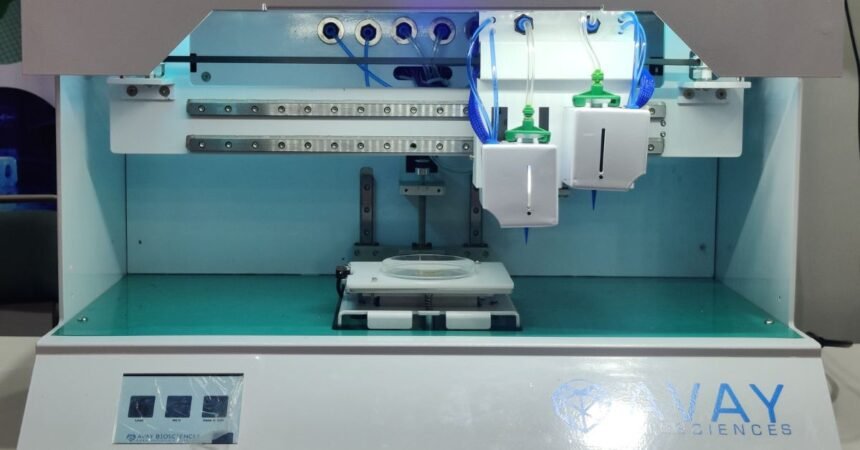 Avay MITO 3D bioprinter printing living tissue construct