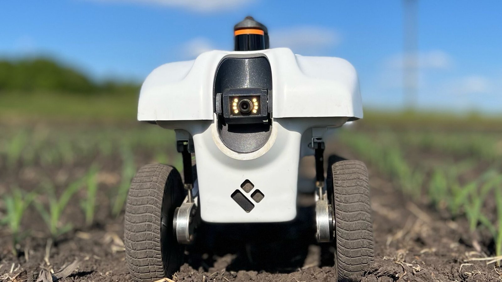 Alt text: Niqo Sense camera array underneath the RoboWeeder weeding robot