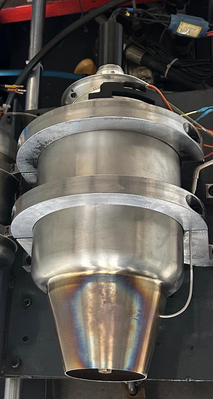 DG Propulsion DG J100 turbojet engine on the test stand