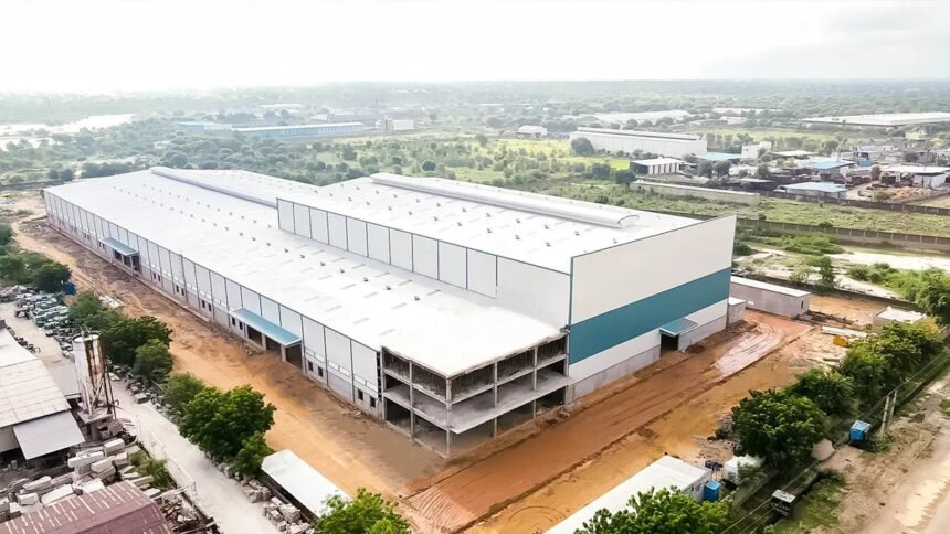 EPACK Prefab pre-engineered steel building (official company photograph)