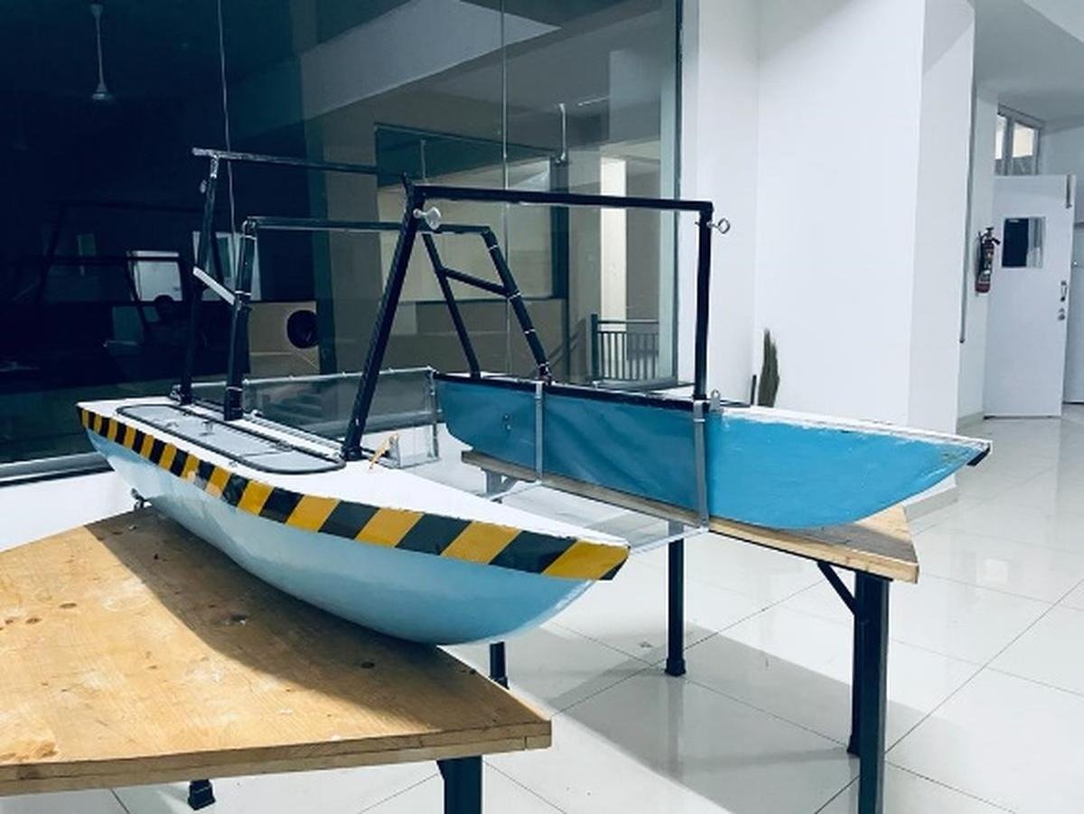 Eunoia Innovations Aqua Skimmer unmanned clean-up vessel