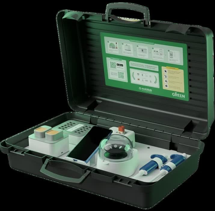 The Mobilab kit in its carry case
