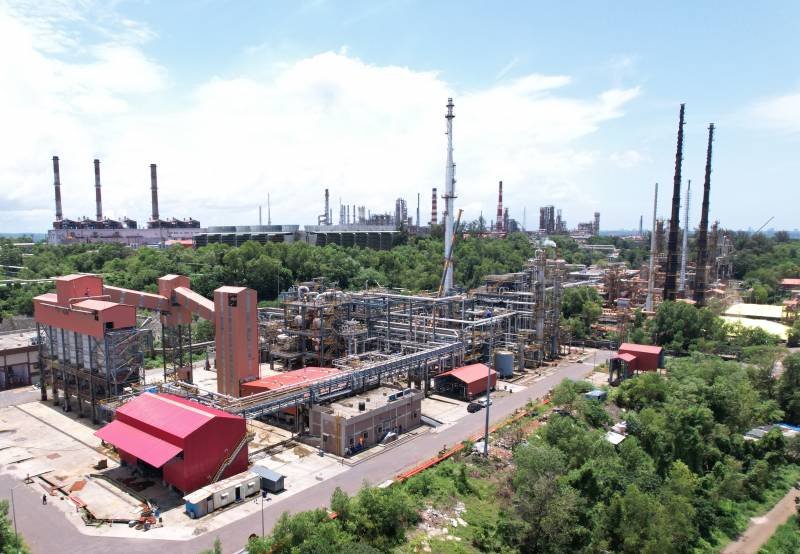 MRPL's refinery complex at Mangaluru in daylight