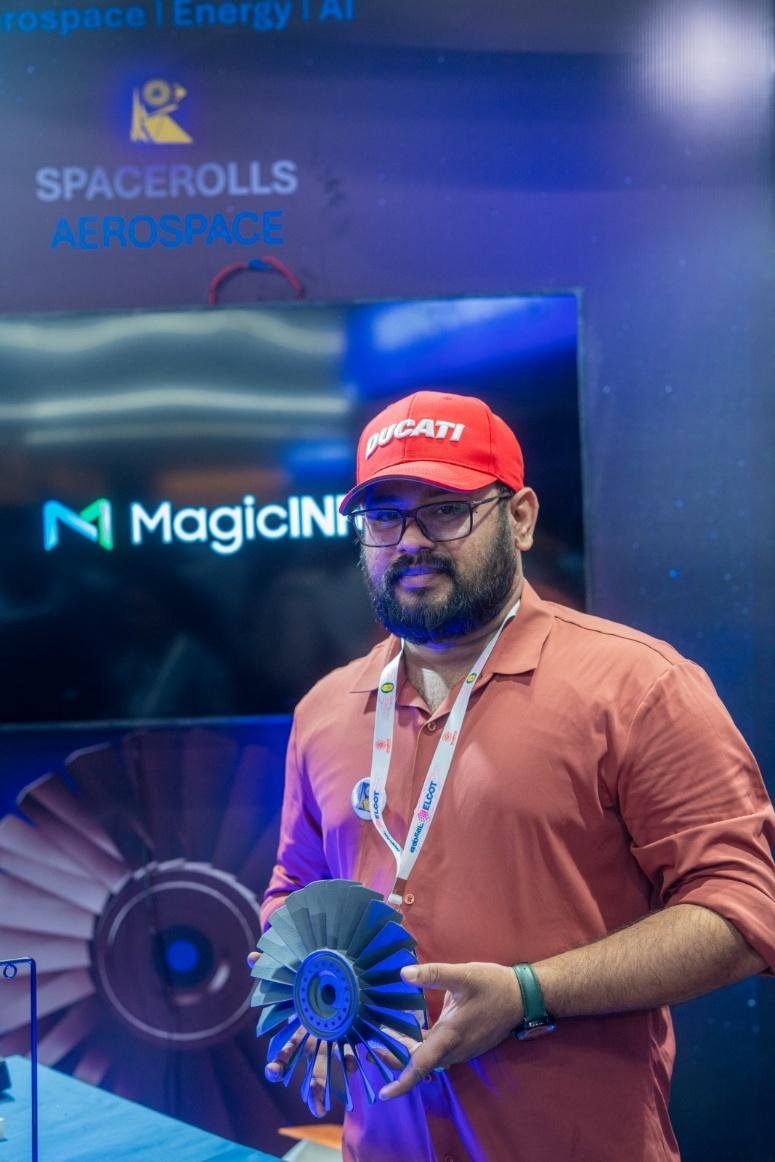 Spacerolls Aerospace founder Mohammed Rasheed Cheralil with an ABMP blade prototype at an industry expo